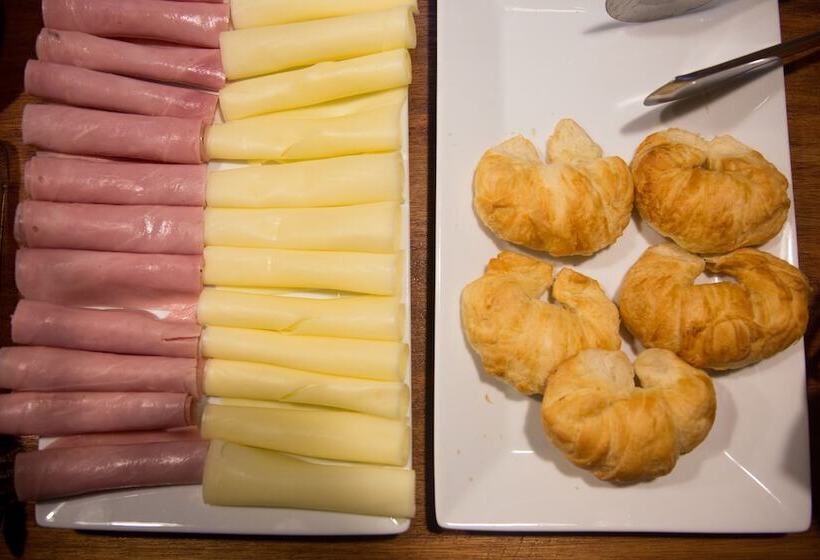 هتل Posada Rivera