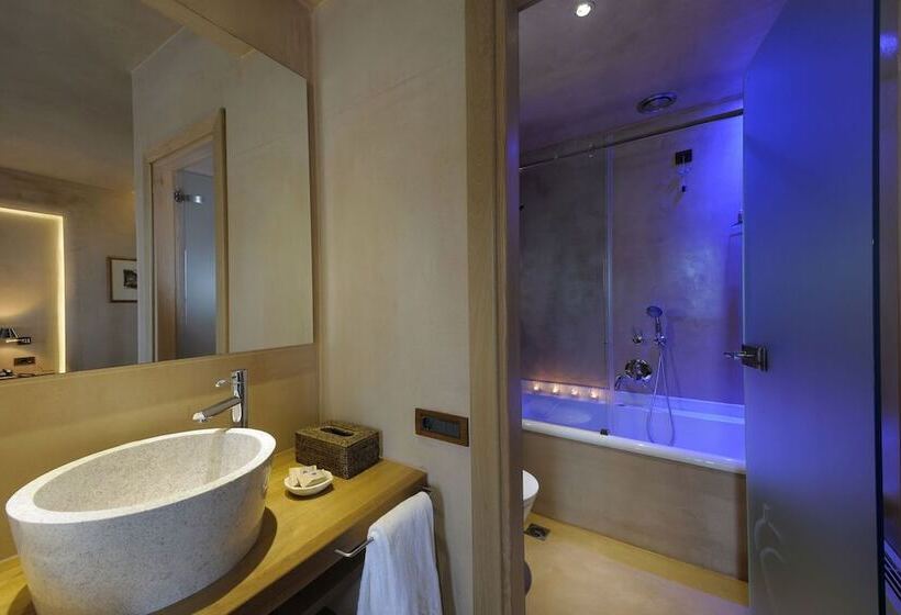 Valeni Boutique Hotel & Spa