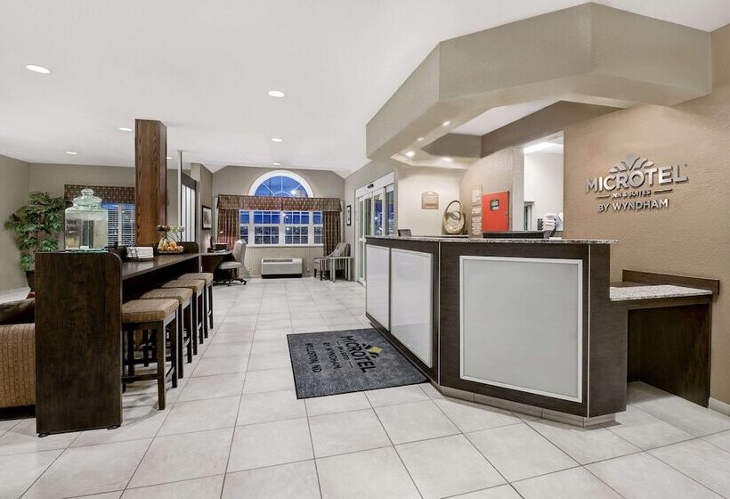Microtel Inn & Suites By Wyndham Williston