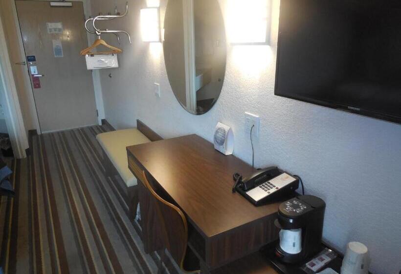 מוטל Super 8 By Wyndham Sault Ste. Marie