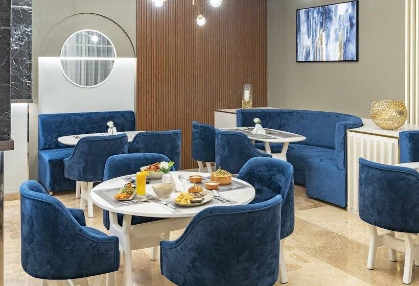 Citadines Al Ghubrah Muscat