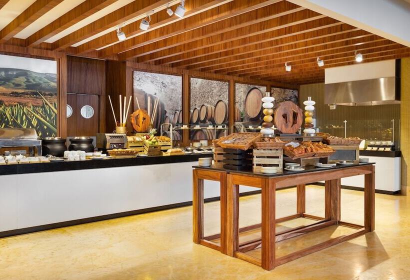 هتل Villa La Valencia Beach Resort & Spa Los Cabos