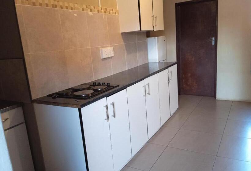 مبيت وإفطار Lux Contractors Accommodation
