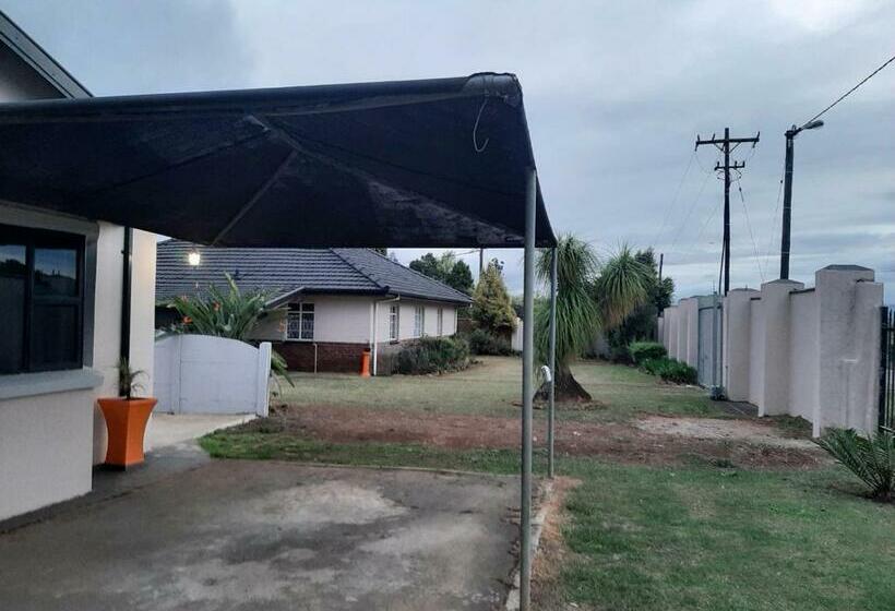 Пансион Slee Guest House