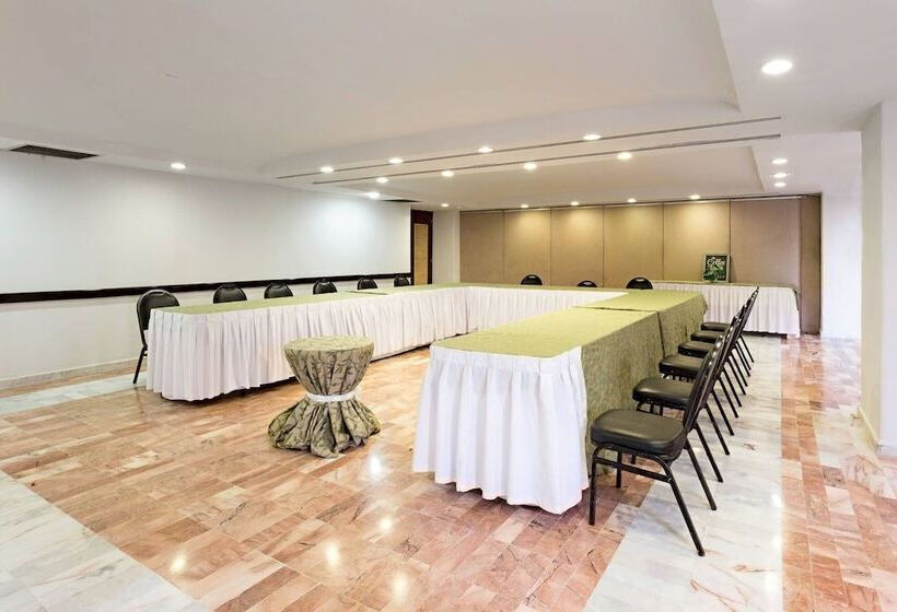 Отель Gamma Villahermosa Centro