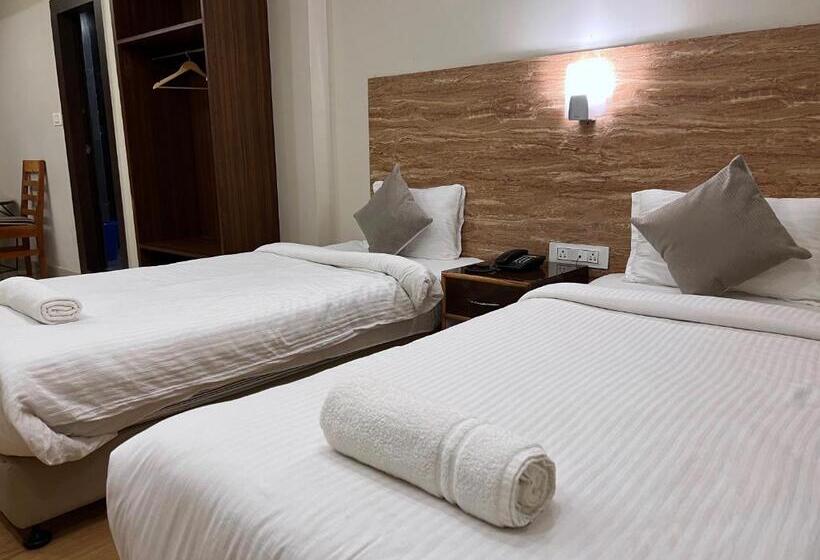 فندق The Phoenix Residency
