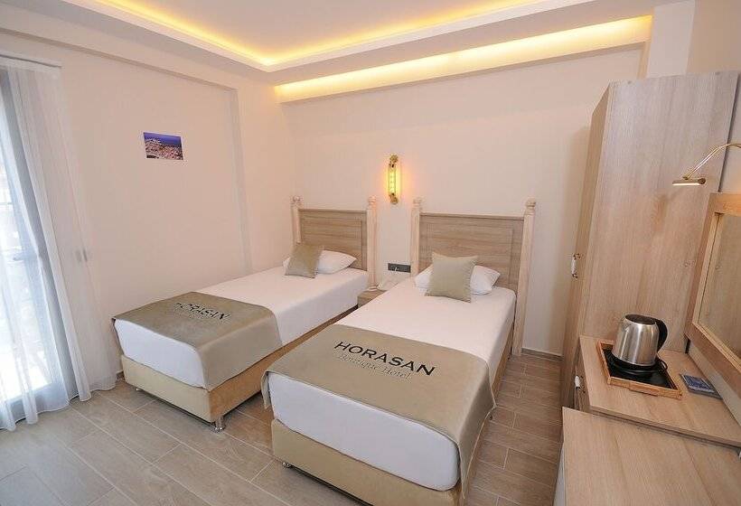 هتل çeşme Horasan