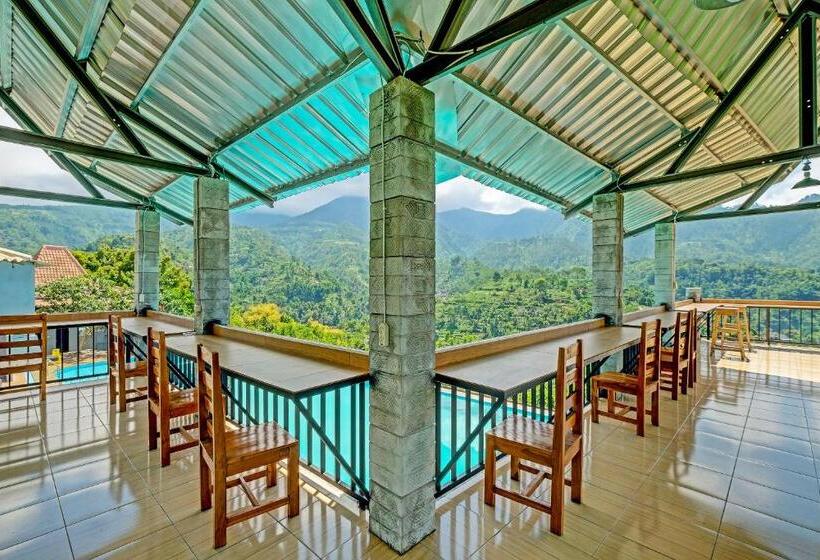 ホテル Spot On 91095 Desa Wisata Conto