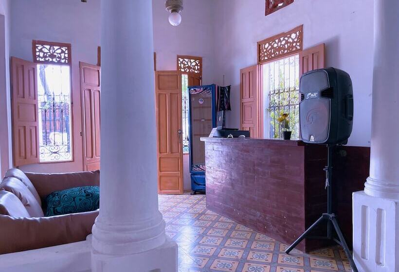 پانسیون Historic House