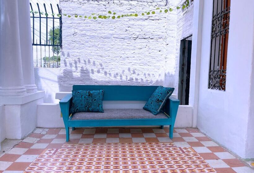 پانسیون Historic House