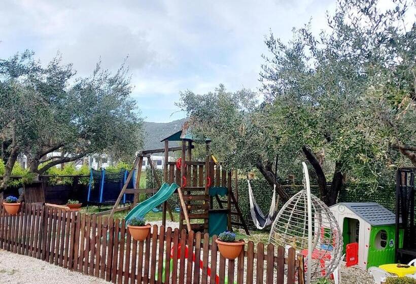 پانسیون Parco Esmeralda   Family Residence E Breakfast