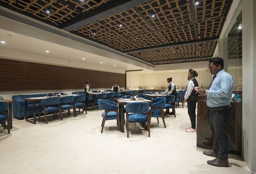 酒店 Makhan Vihar