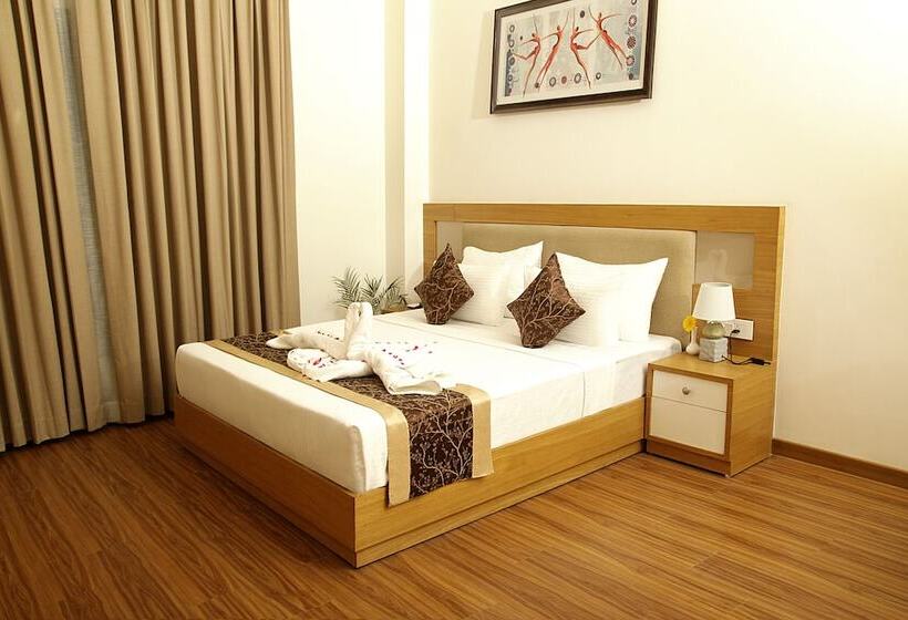 ホテル Clarks Inn Aligarh