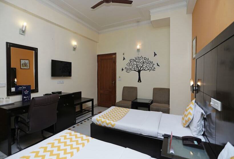 酒店 Capital O 12075  Regalia Retreat