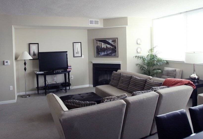 בית מלון כפרי Concord By Executive Apartments