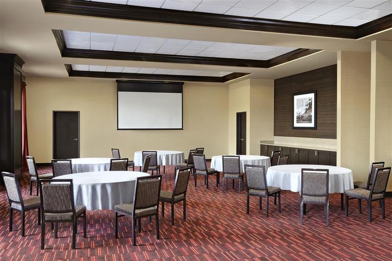 בית מלון כפרי Four Points By Sheraton Edmonton Gateway