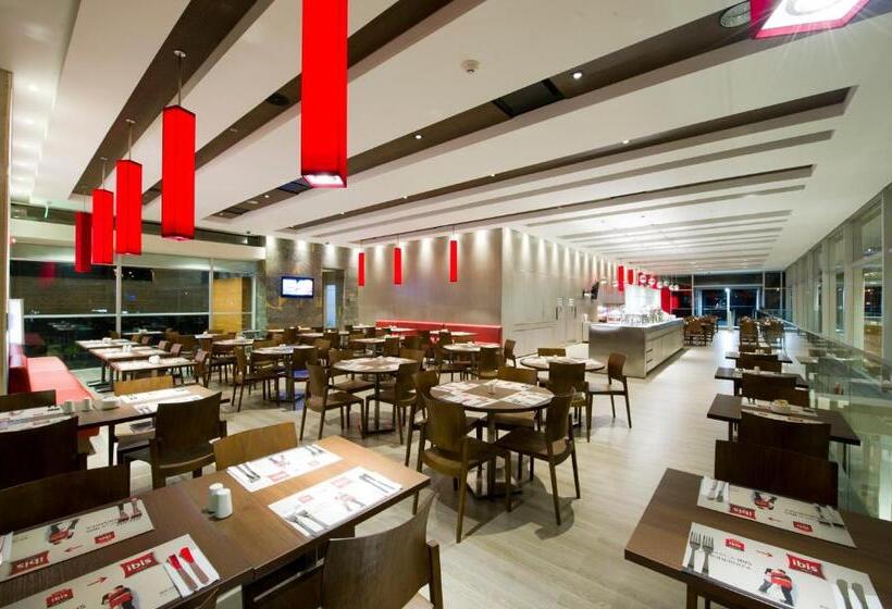 هتل Ibis Medellin