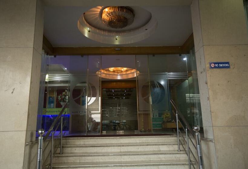 هتل Mahalaya Residency