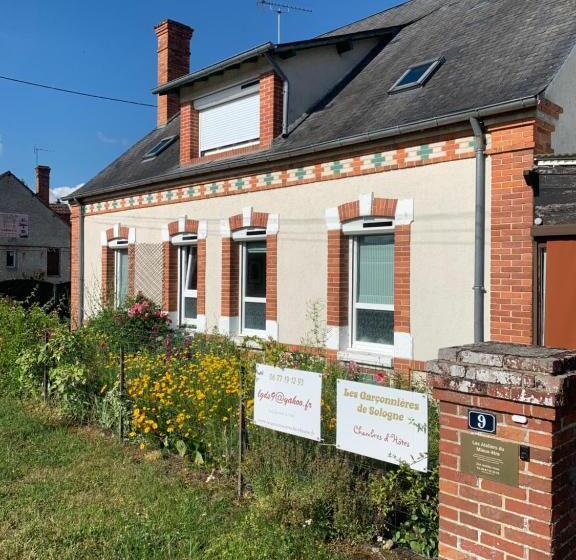تختخواب و صبحانه Les Garçonnières De Sologne