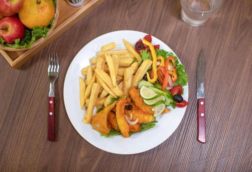 هتل Green Hills Accommodation Village