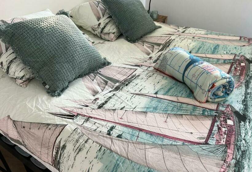 مبيت وإفطار Plassenzicht Logies & Sloepverhuur