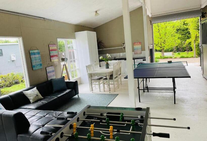 בית מלון כפרי Farm Stay Maple Cottage At Wilindi Estate