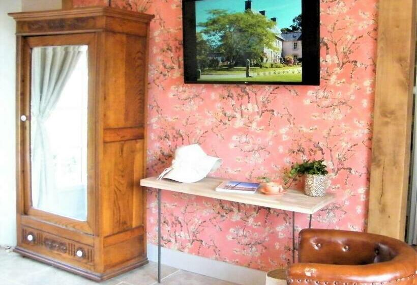 مبيت وإفطار Kergroaz Maner Classé 5 épis Table D Hôtes Manoir Dans Parc Paysagé Jacuzzi En Plein Air Bornes Véhi