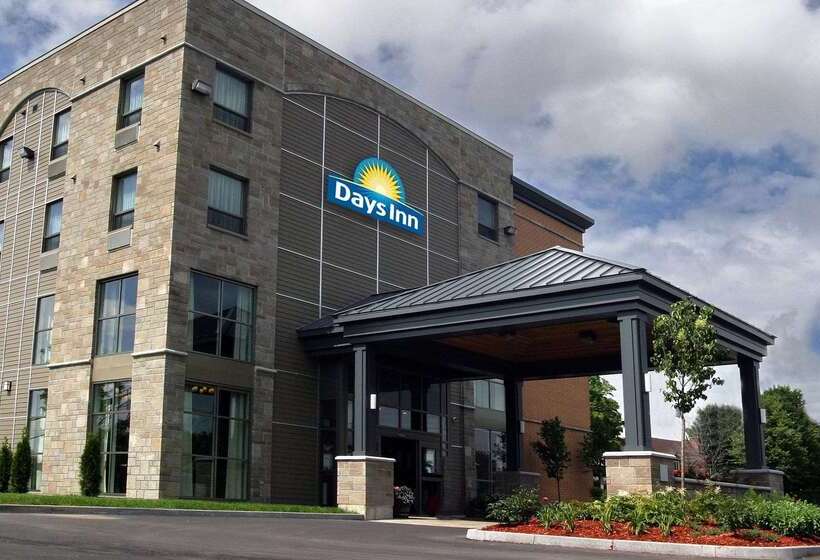 בית מלון כפרי Days Inn By Wyndham Levis