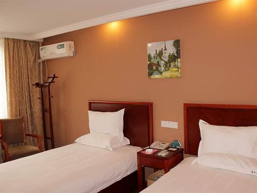 هتل Greentree Inn