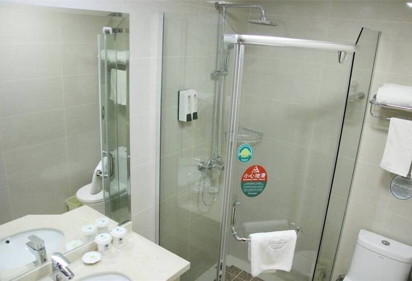 هتل Greentree Inn Yancheng Station