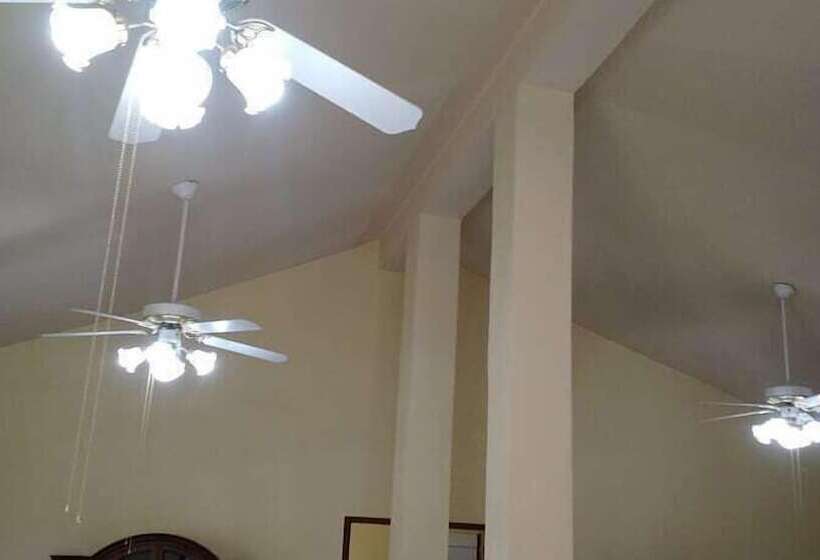 هتل Loreto Playa Boutique