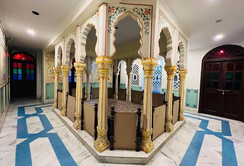 Отель Rani Mahal