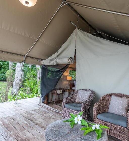 هتل Ratua Private Island Resort