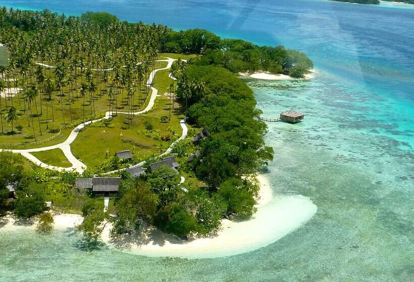 هتل Ratua Private Island Resort