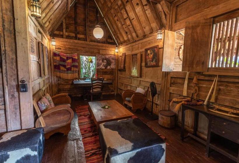 هتل Ratua Private Island Resort