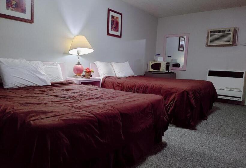 מוטל Kootenay Country Inn