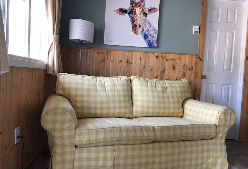 Piccadilly Motel