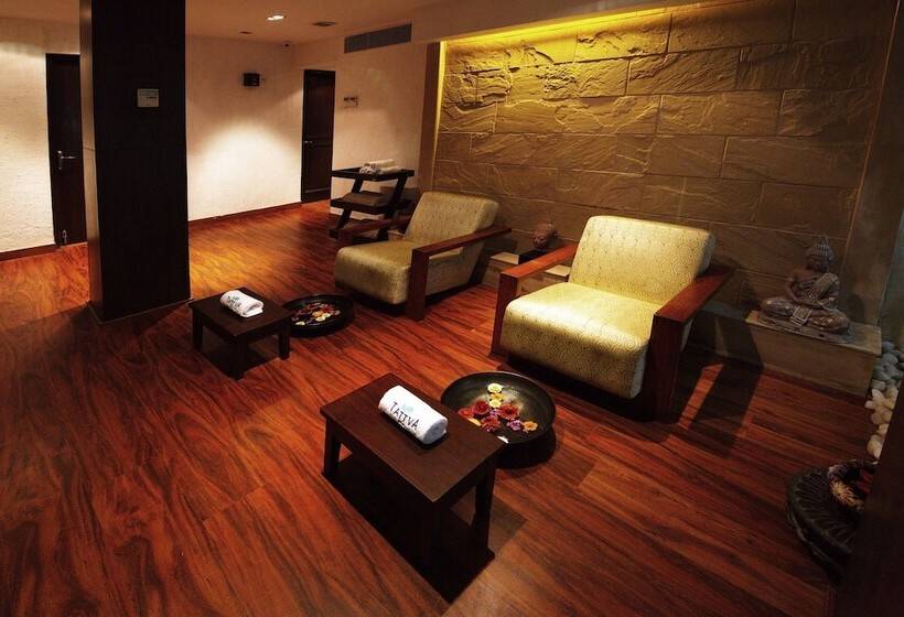 منتجع Lemon Tree Hotel, Tarudhan Valley, Manesar