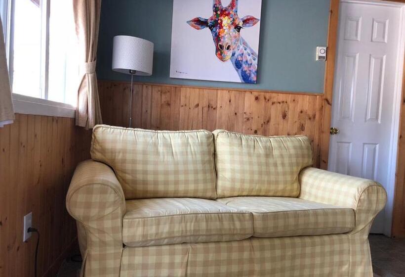 Piccadilly Motel