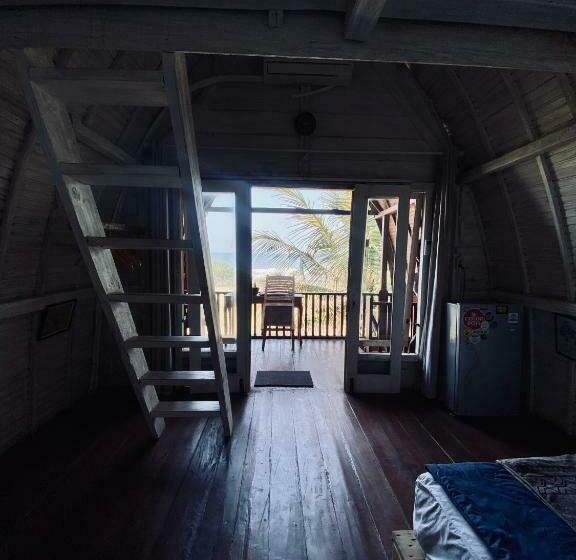 Пансион Dikaloha Surfschool And Stay