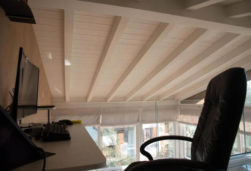تختخواب و صبحانه Guesthouse Villa Tamas
