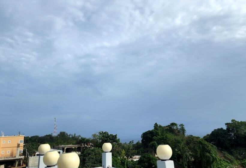 Edma Aparta