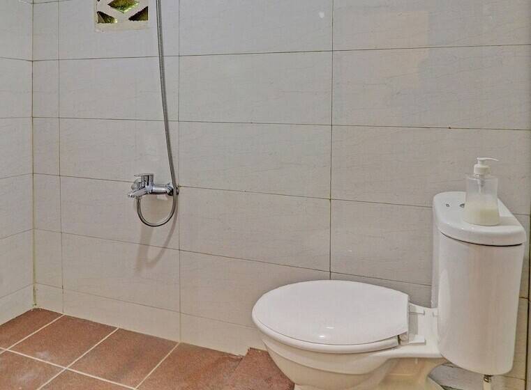 هتل Oyo 91022 Steze Homestay Syariah