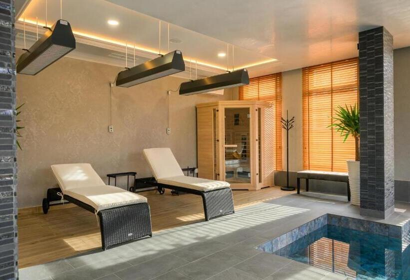 هتل Aquamarine   Wellness & Spa