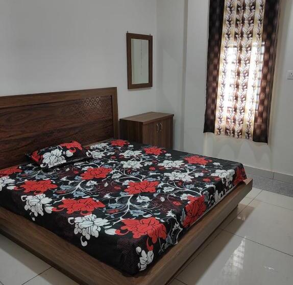 בית מלון כפרי Oyo 86772 V S