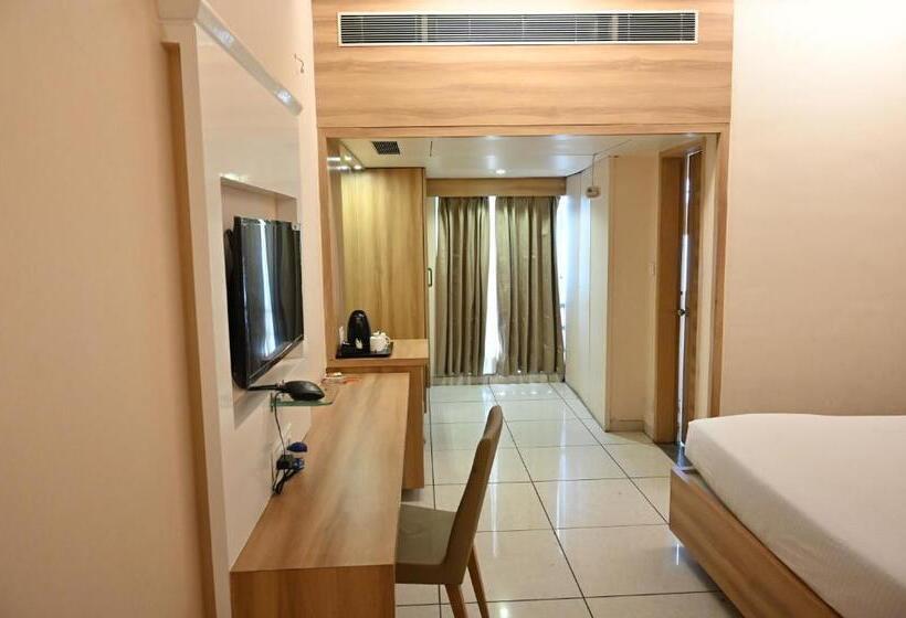 酒店 Rang Lords Inn Bharuch