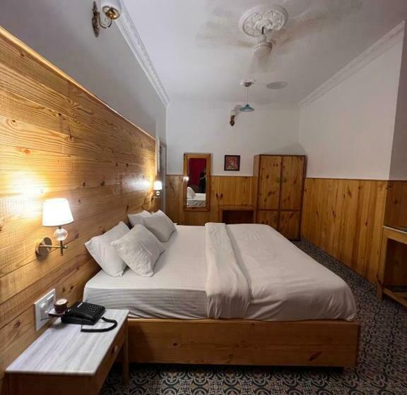 בית מלון כפרי Saina Inn