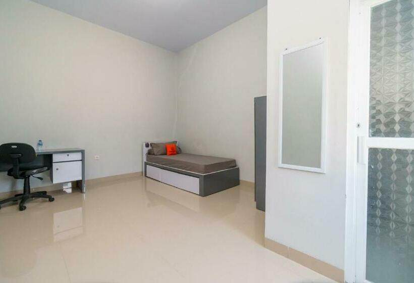 בית מלון כפרי Koolkost Near Universitas Islam Negeri Raden Intan Lampung 2