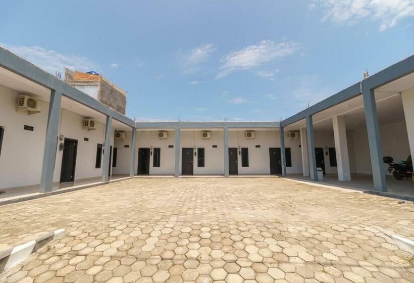 בית מלון כפרי Koolkost Near Universitas Islam Negeri Raden Intan Lampung 2