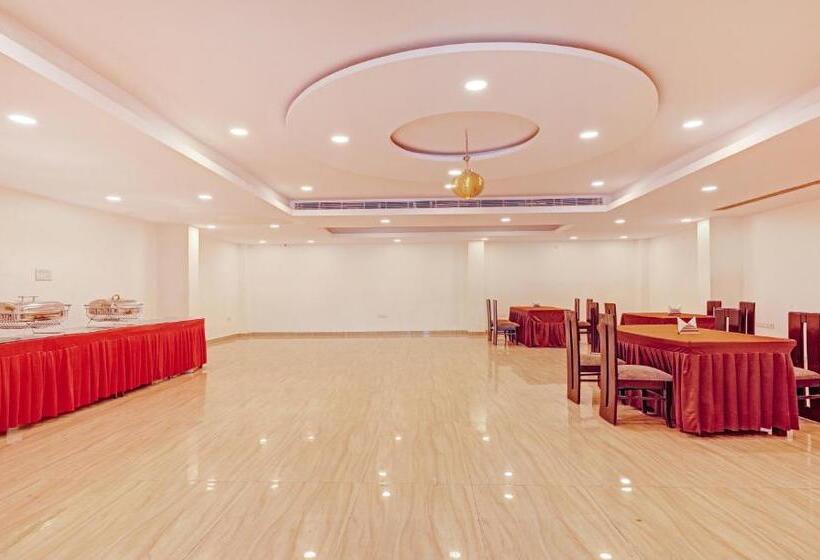 هتل Treebo Silver Stallion